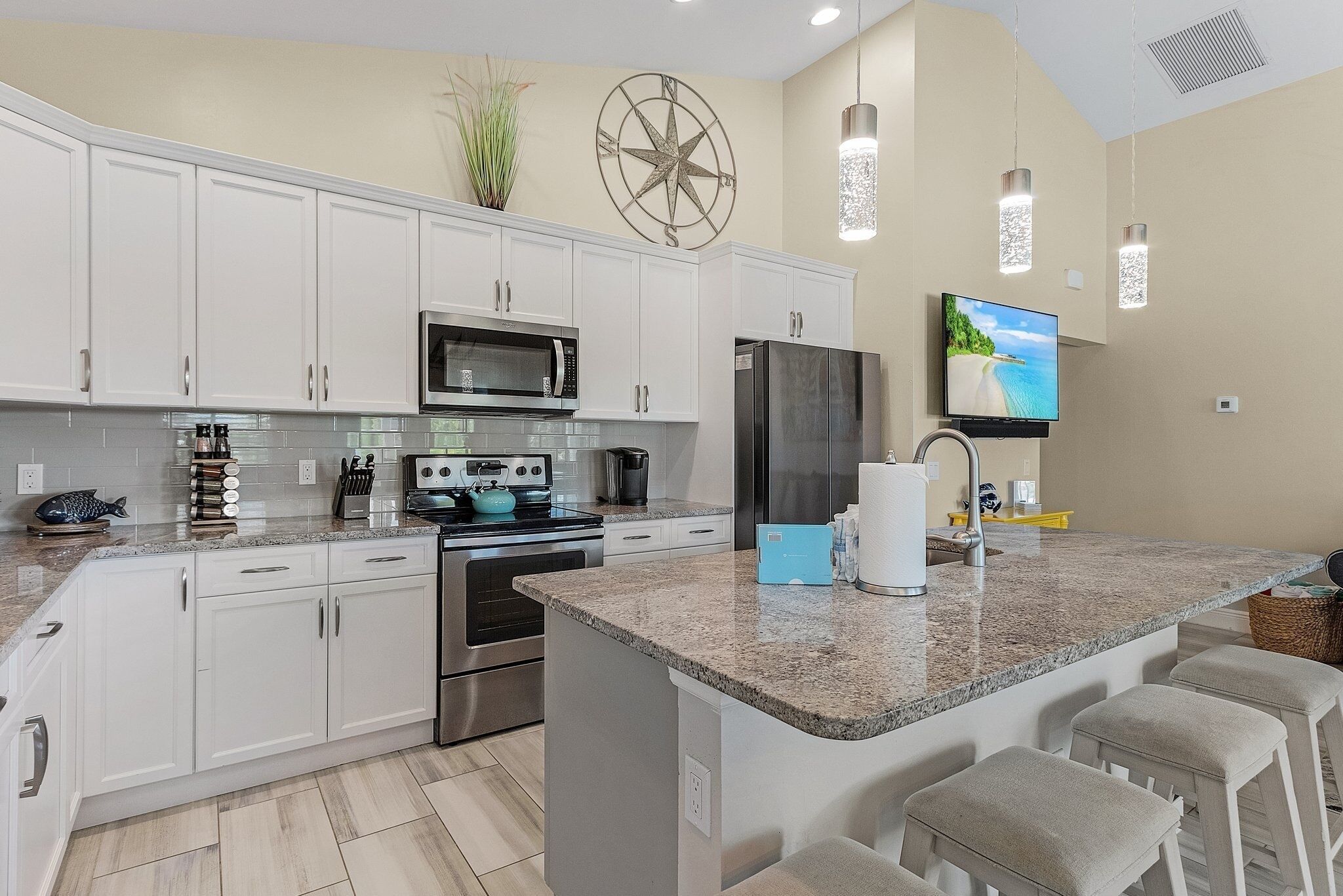 Casa, 3 habitaciones | Cocina privada | Frigorífico, horno, cafetera o tetera y tostadora