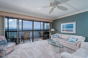 Apartment, 2 Schlafzimmer | Wohnzimmer