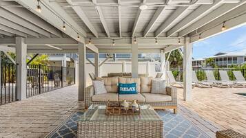 House, 3 Bedrooms | Terrace/patio