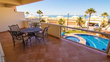 Condo, 2 habitaciones | Áreas de la propiedad