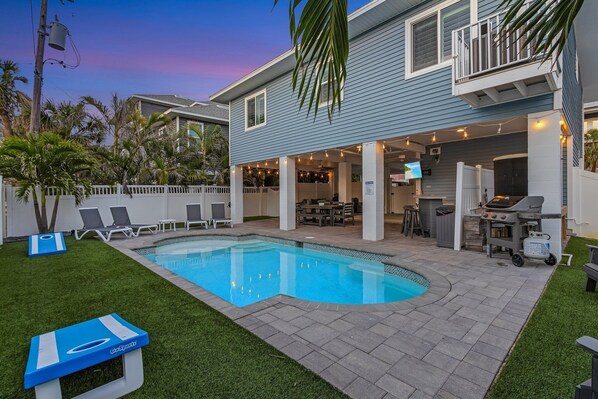 House, 3 Bedrooms | Pool | A heated pool - Welcome To Mermaid Bay Vacation Rental - 261 Delmar 3 Bedroom Home by RedAwning (Fort Myers Beach)