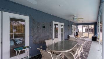 House, 3 Bedrooms | Terrace/patio