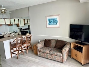 Condo, 2 Bedrooms | Interior