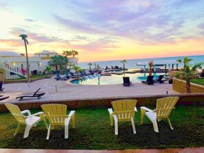 Villa, 4 habitaciones | Restaurante al aire libre