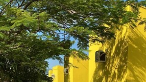 Fachada da propriedade