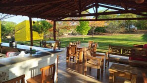 Restaurant - Chalés Praia Vermelha (São João Batista do Glória)