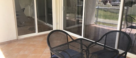 Condo, 2 Bedrooms | Property grounds