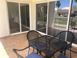 Condo, 2 habitaciones | Áreas de la propiedad