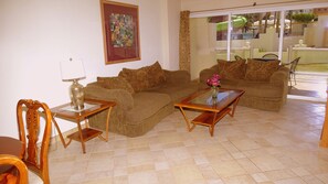Interior - Beautiful 1Â½ Bedroom Condo on the Sea of Cortez at Las Palmas Resort BN-102 2 Condo by RedAwning (Puerto Peñasco)