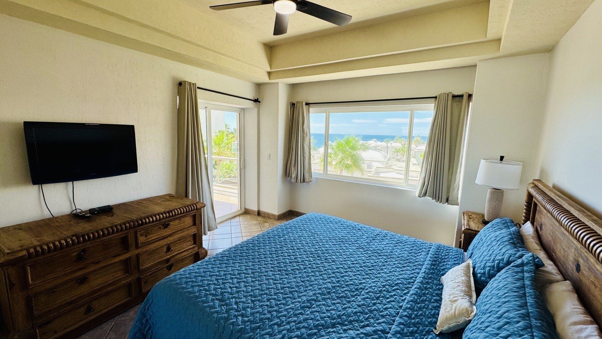 Condo, 2 habitaciones | 2 habitaciones, decoración personalizada y muebles diferentes 