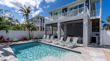 Huis, 4 slaapkamers | Zwembad