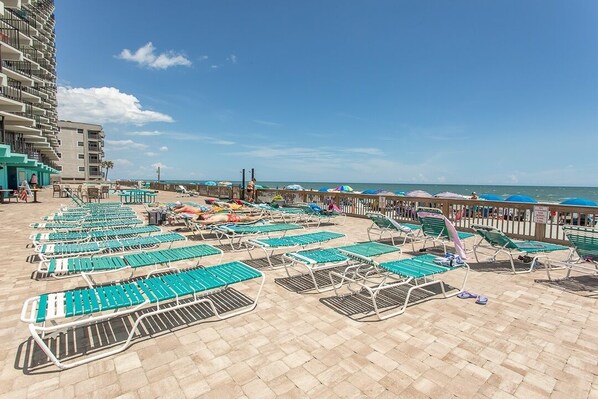 Condo, 2 habitaciones | Alberca | Alberca techada y alberca climatizada