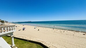 Villa, 3 Bedrooms | Beach