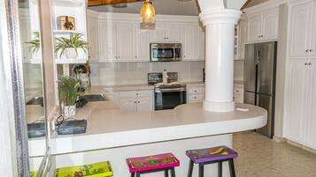 Vila, 3 kamar tidur | Dapur pribadi | Lemari es, oven, mesin pembuat kopi/teh, dan pemanggang roti