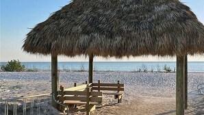 Kondominium, 2 kamar tidur | Pantai