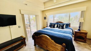 Studio | Individually decorated, individually furnished, free WiFi