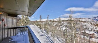 Grand Lake Views, Cozy Fireplace, Trailer parking