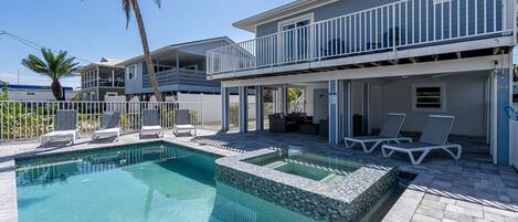 House, 4 Bedrooms | Pool