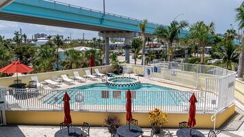 Kondominium, 1 kamar tidur | Kolam renang | Kolam renang outdoor dan sebuah kolam renang air hangat