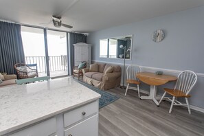 Condo, 2 Bedrooms | Living area
