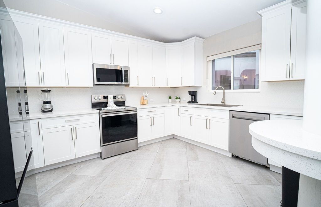 Villa, 3 habitaciones | Cocina privada | Refrigerador, horno, cafetera y tetera y tostadora 