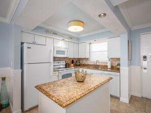 Condo, 2 Bedrooms | Private kitchen | Fridge, oven, coffee/tea maker, toaster