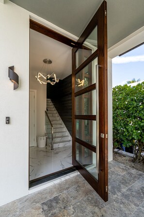 House, 4 Bedrooms | Exterior