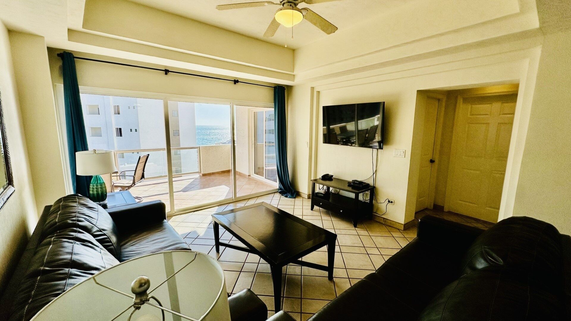 Condo, 2 Bedrooms | Living area