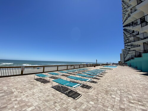 Royal Garden Resort 602 2 Bedroom Condo by RedAwning