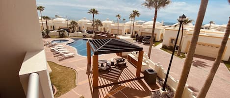 Condo, 1 Bedroom | Interior