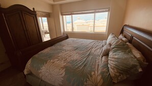 Condo, 1 Bedroom - Spectacular 2 Bedroom Condo on Sandy Beach at Las Palmas Resort B-201 1 Condo by RedAwning (Puerto Peñasco)