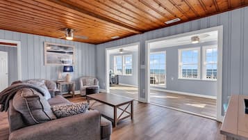 Smart TV y futbolito