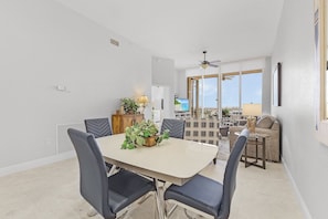 Condo, 2 Bedrooms | Dining