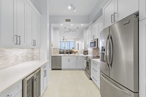 Condo, 2 Bedrooms | Private kitchen - Palm Harbor Penthouse With Marina Views 2 Bedroom Condo by RedAwning (Fort Myers Beach)