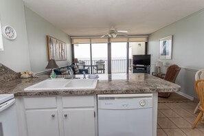 Condo, 2 Bedrooms | Private kitchen | Fridge, oven, coffee/tea maker, toaster