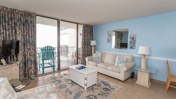 Apartment, 2 Schlafzimmer | Wohnbereich | Smart-TV