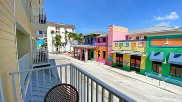 Kondominium, 1 kamar tidur | Balkon