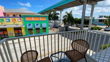 Kondominium, 1 kamar tidur | Balkon