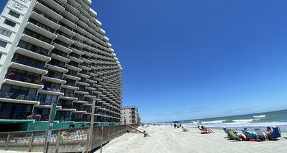 Royal Garden Resort 403 1 Bedroom Condo by RedAwning