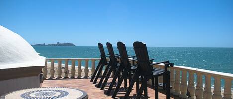 Villa, 3 Bedrooms | Property grounds