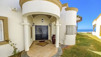 Villa, 3 Bedrooms | Exterior