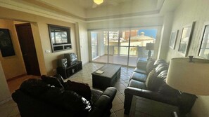 Condo, 2 habitaciones | Interior