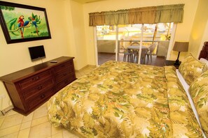 2 bedrooms, individually decorated, individually furnished, free WiFi - Spectacular 2 Bedroom Condo on Sandy Beach at Las Palmas Resort G-201 2 Condo by RedAwning (Puerto Peñasco)
