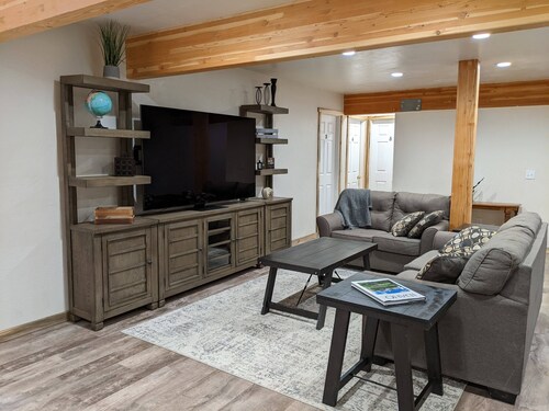 Spacious 11 Bdrm Lodge on edge of Clearwater Ntl Forest