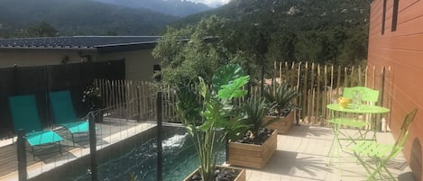 Piscine extérieure, piscine chauffée
