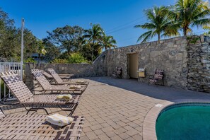 Condo, 1 Bedroom | Property grounds