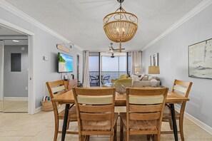 Apartment, 2 Schlafzimmer | Speisen