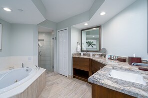 Condo, 3 Bedrooms | Bathroom | Towels