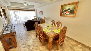 Condo, 2 habitaciones | Restaurantes