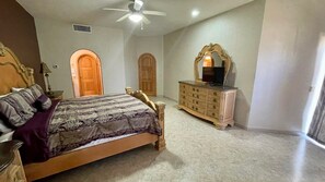 Biệt thự, 4 phòng ngủ | 4 phòng ngủ, trang trí khác biệt 